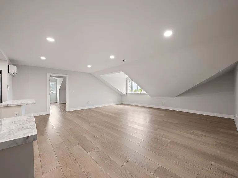 29 1st St #7 — Photo 9