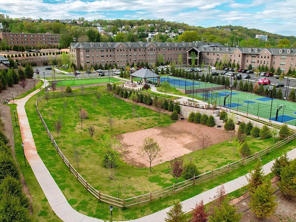 The Manor at Totowa Apartment Rentals with Virtual tours Totowa, NJ