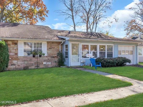 128B Azalea Court, Lakewood, NJ 08701