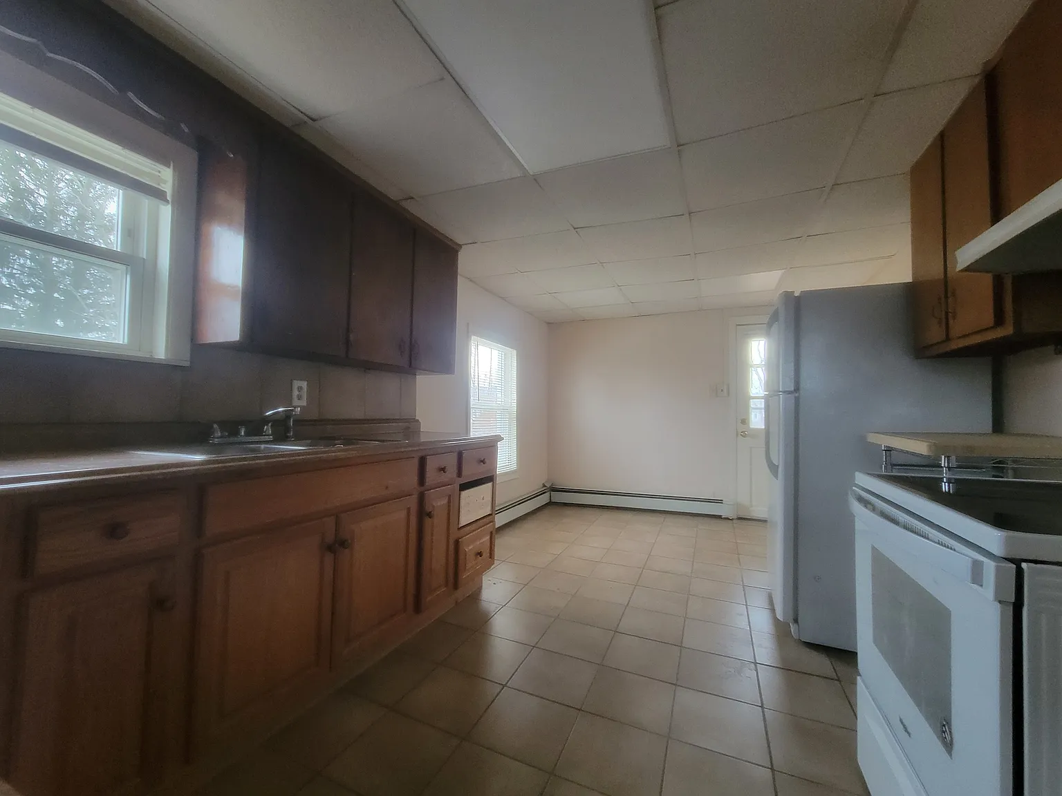 2 bed, 1000 sqft, $1,990 — Photo 1