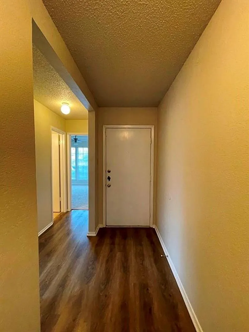 3 bed/ 2 bath available in Brushy Creek Village! — Photo 2