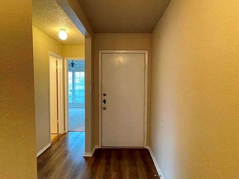 16719 Whitebrush Loop — Photo 2