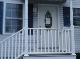 115 Boutwell St, Pawtucket, RI 02860