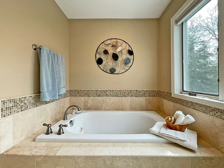 6560 Shadow Ln — Photo 20