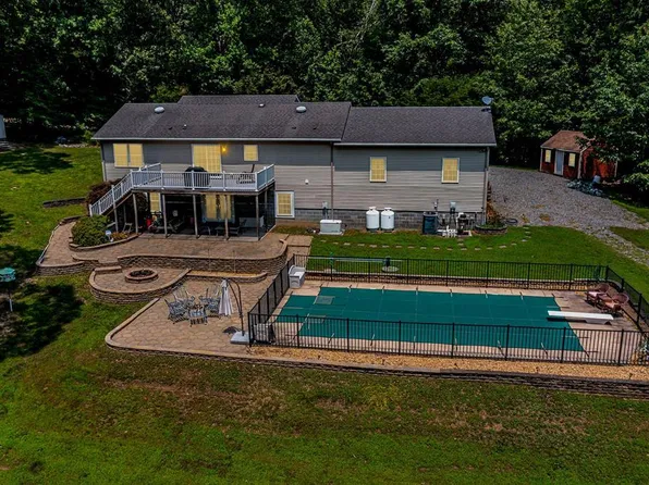 711 Lampkintown Rd, Burgess, VA 22432