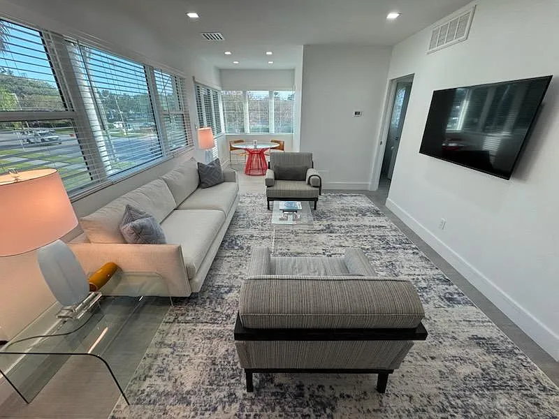 1 bed, 495 sqft, $2,300 — Photo 3