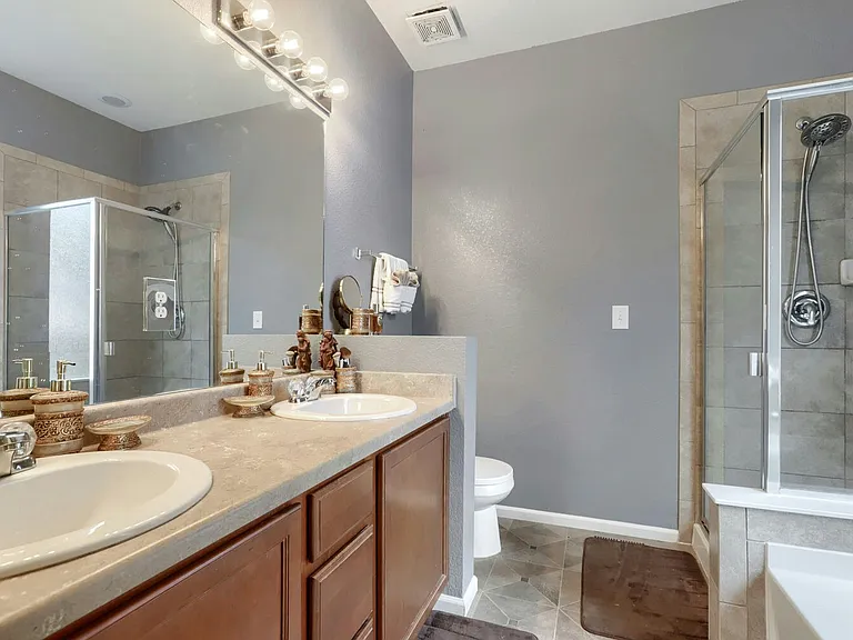 3912 Hunterwood Ln — Photo 13