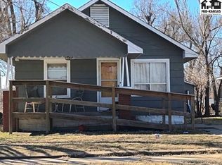 301 N Waldron St, Hutchinson, KS 67501