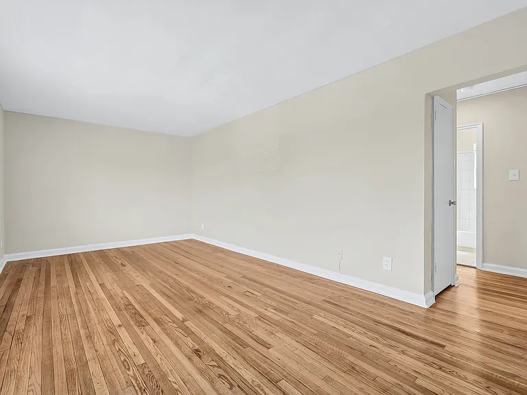 Langley Terrace — Photo 17