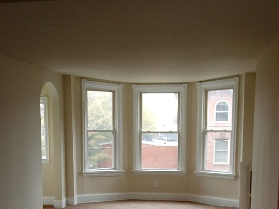 Nice Sunny Living Room