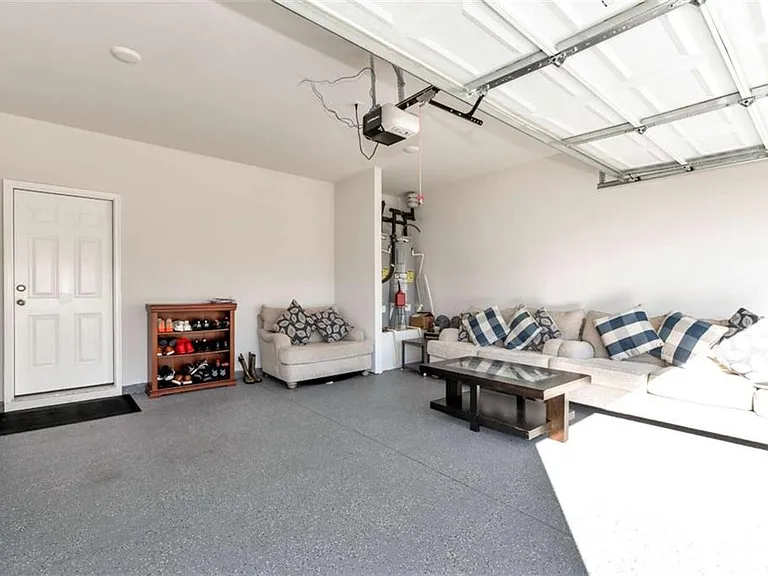 6968 Manchester Dr — Photo 60