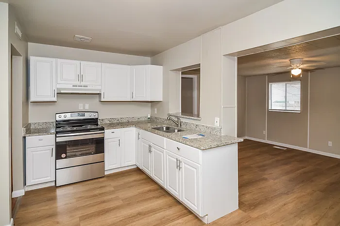 3 bed, 2.0 bath, 1779 sqft, $1,795 — Photo 4
