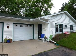 1302 4th St N, Stillwater, MN 55082