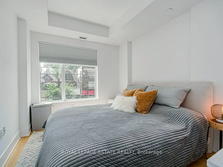 1888 Queen St E #211 — Photo 9