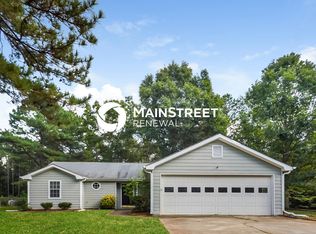 330 E Country Woods Dr, Covington, GA 30016