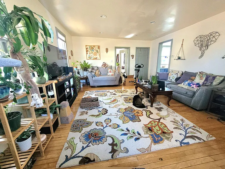 1312 E Harry Ave — Photo 71