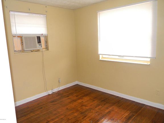 5th image of 1624 W 36th St