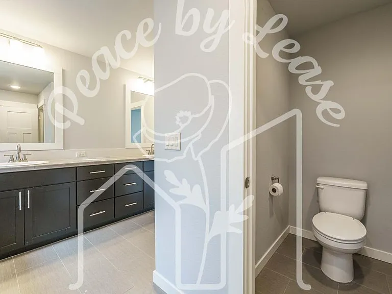 2573 SW McKenna Pl — Photo 33