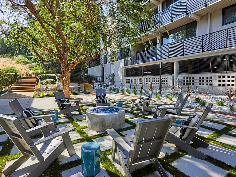 Outdoor Lounge