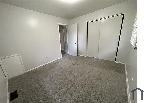5th image of 1982 Dunbar Dr Unit F