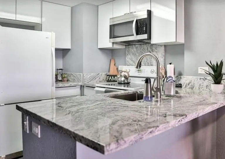 5333 Likini St #405 — Photo 9