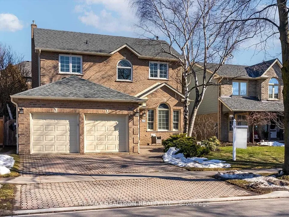 68 Flint Cres #UPPER