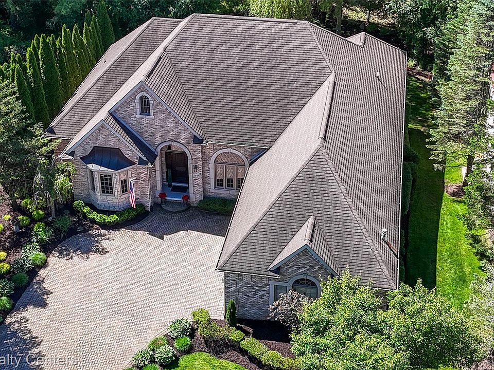 1st image of 32407 Maria Ct