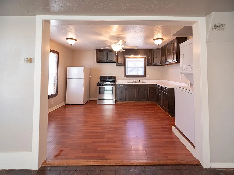 1725 Classen Blvd — Photo 6