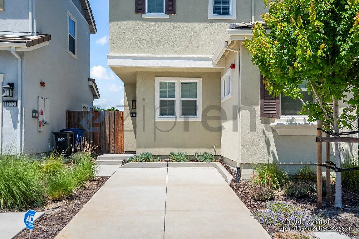 1 bed, 750 sqft, $2,700 — Photo 2