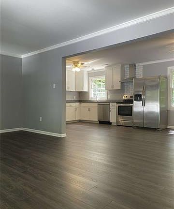 5th image of 907 Belmont Dr