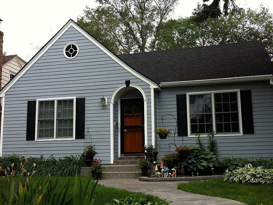 1st image of 3235 Cleveland St NE