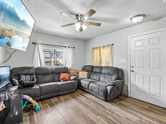 3rd image of 2248 Cooper St