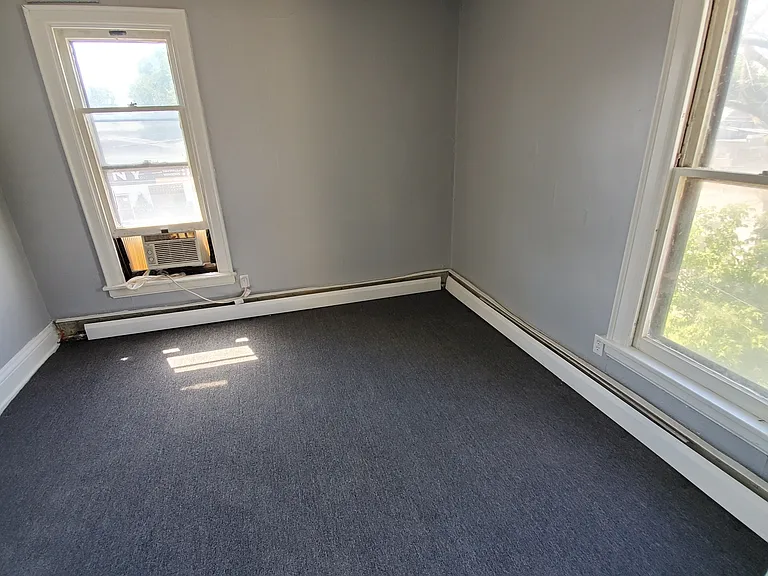43 Delaware St — Photo 8