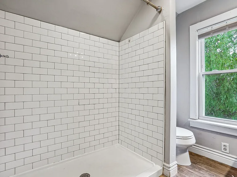 2246 N 4th St — Photo 16