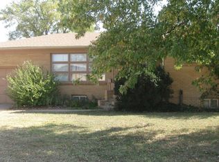 1055 Warner Rd, Great Bend, KS 67530