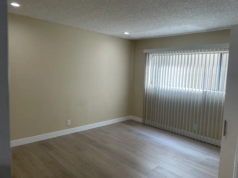 5044 Cahuenga Blvd #1 — Photo 7