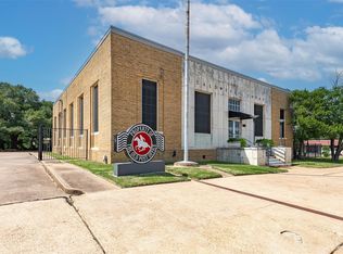 102 W Fox St, Caldwell, TX 77836