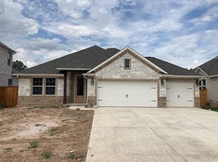 125 Red Granite Rd, Georgetown, TX 78633