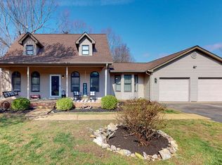 877 Warnick Rd, Benton, KY 42025