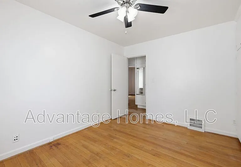 7228 Linden St — Photo 18