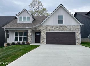 3463 Sparks Scenic Way, Knoxville, TN 37931