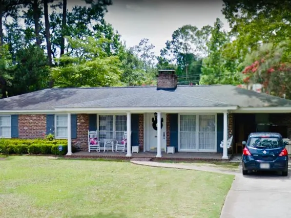 5 Broadmoor Cir, Savannah, GA 31406