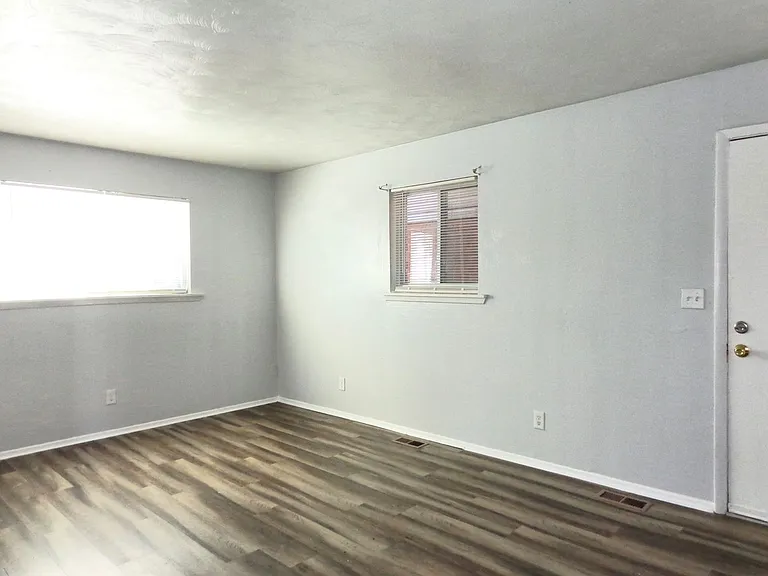 Pembroke Pines Apartments — Photo 19