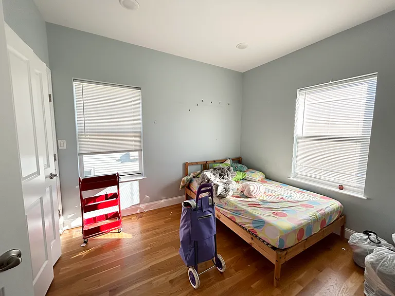 67 Burrell St #3 — Photo 6
