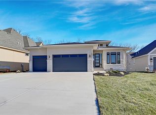 24912 W 98th Pl, Lenexa, KS 66227