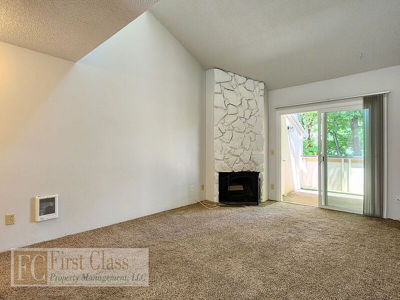 1st image of 3618 SW Beaverton Hillsdale Hwy Unit 25
