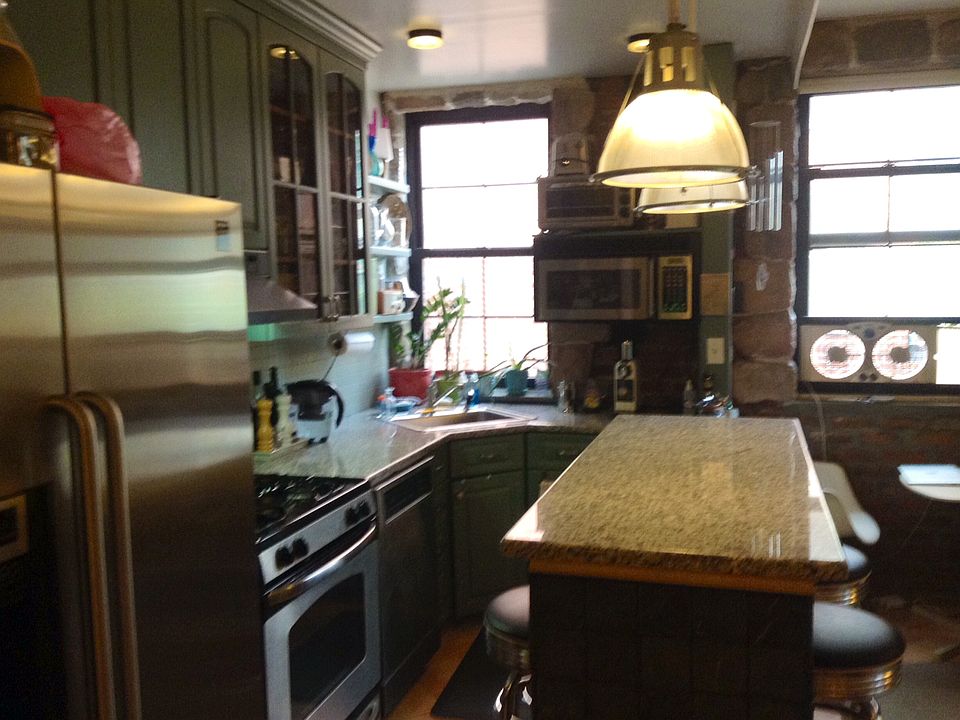 1st image of 247 W 10th St APT 3C