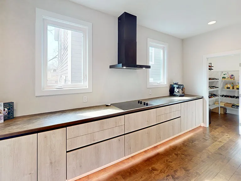 1220 Lomax Ave — Photo 20