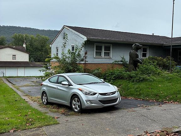 3rd image of 1204 N High St