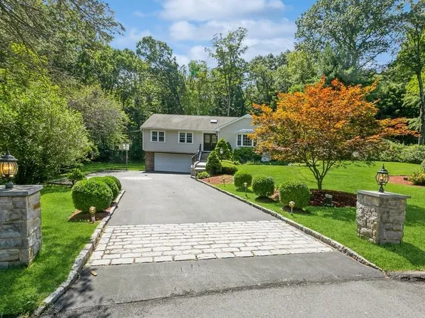 44 Hardscrabble Hill Road, Chappaqua, NY 10514